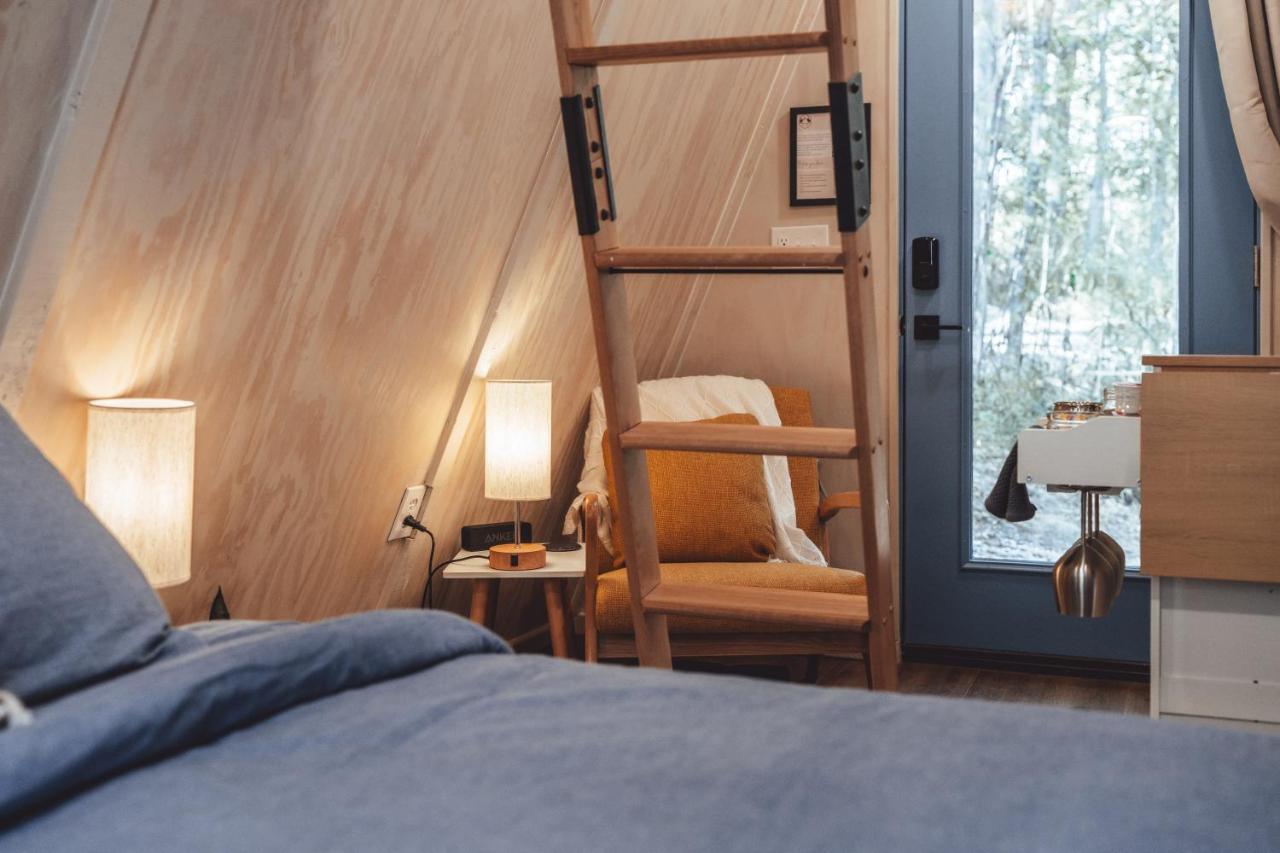 Апартаменты Blue Brambler Glamping A-Frame Rockbridge Экстерьер фото