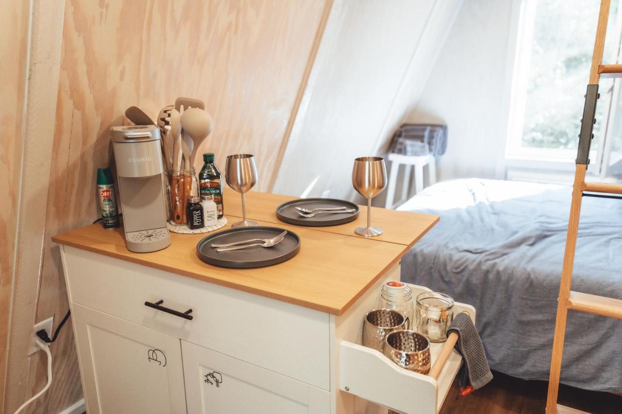 Апартаменты Blue Brambler Glamping A-Frame Rockbridge Экстерьер фото
